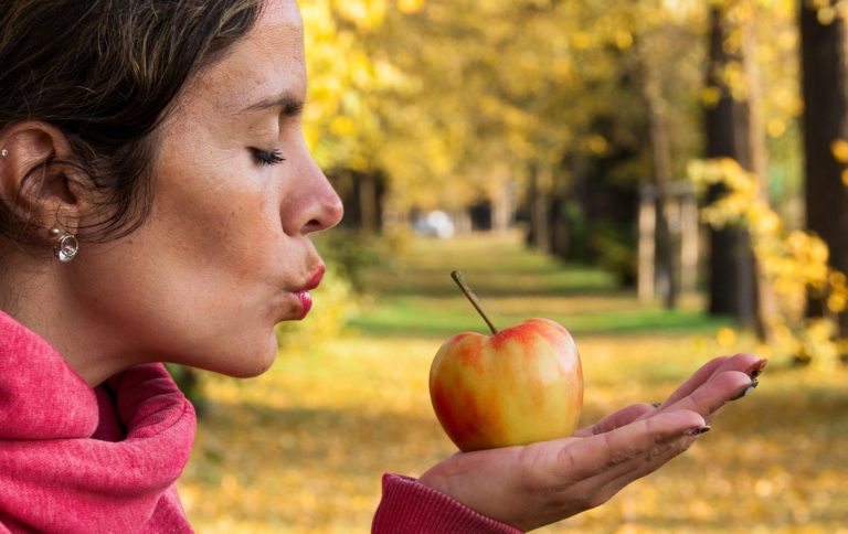 Eat These Foods To Support Your Mental Health!